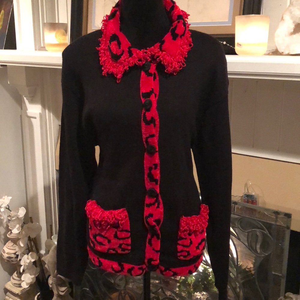 Gorgeous sweater - Picture 1 of 8